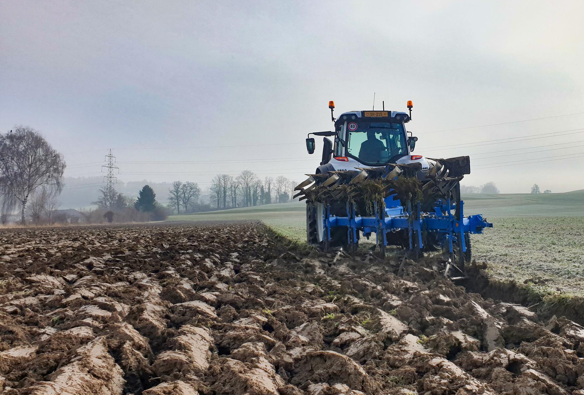 Arado preciso con Valtra Guide