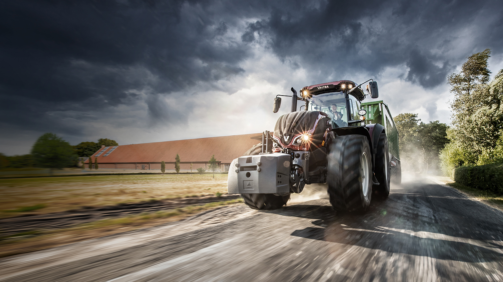 valtra t4 series wite on the field working